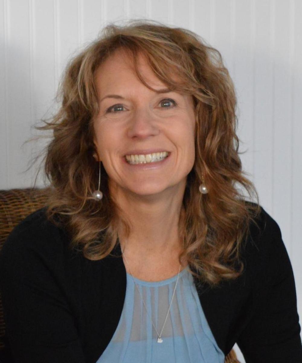 Donna | Office Resource Manager | Regal Wealth Advisors PA